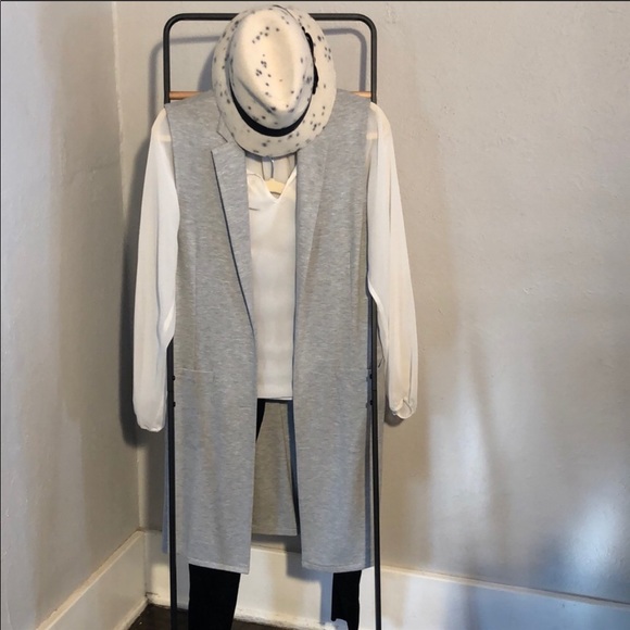 Allison Joy long vest - Picture 2 of 3